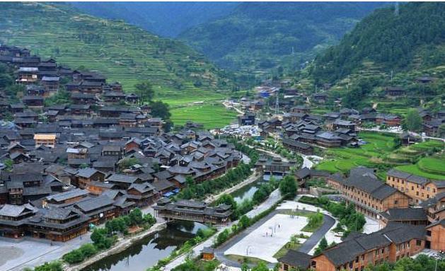 贵州，绿色王国中的自然与文化之旅